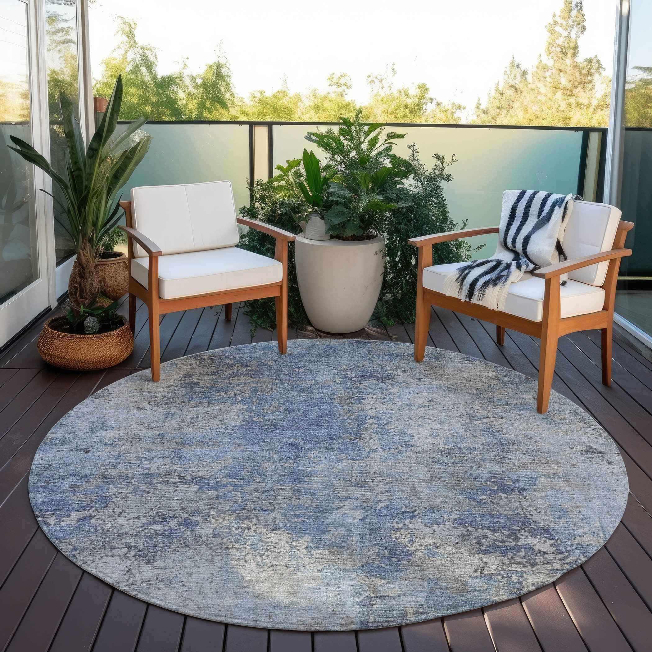 8' Denim Blue And Silver Round Abstract Washable Indoor Outdoor Area Rug