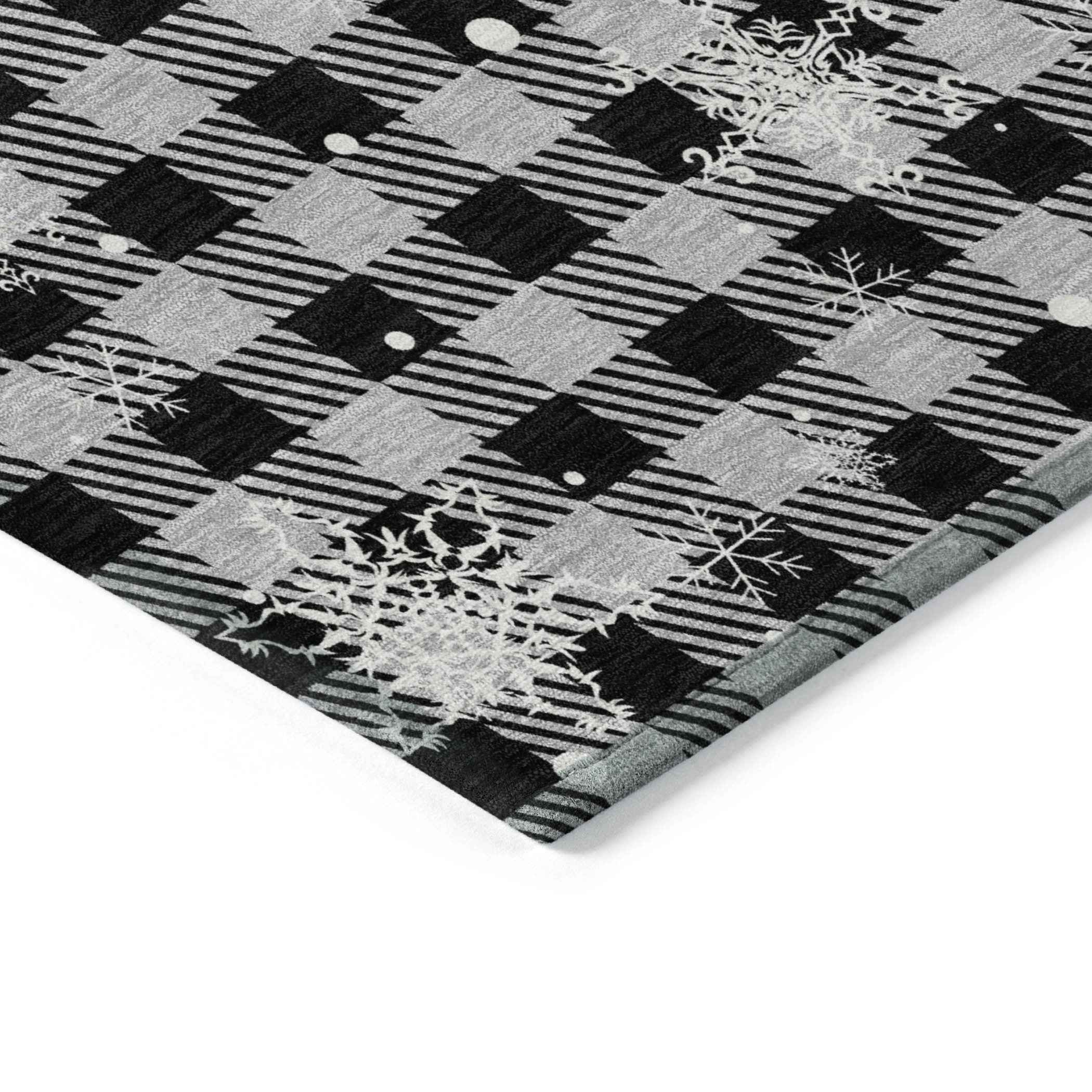 8' Gray Black And Ivory Round Plaid Washable Indoor Outdoor Area Rug
