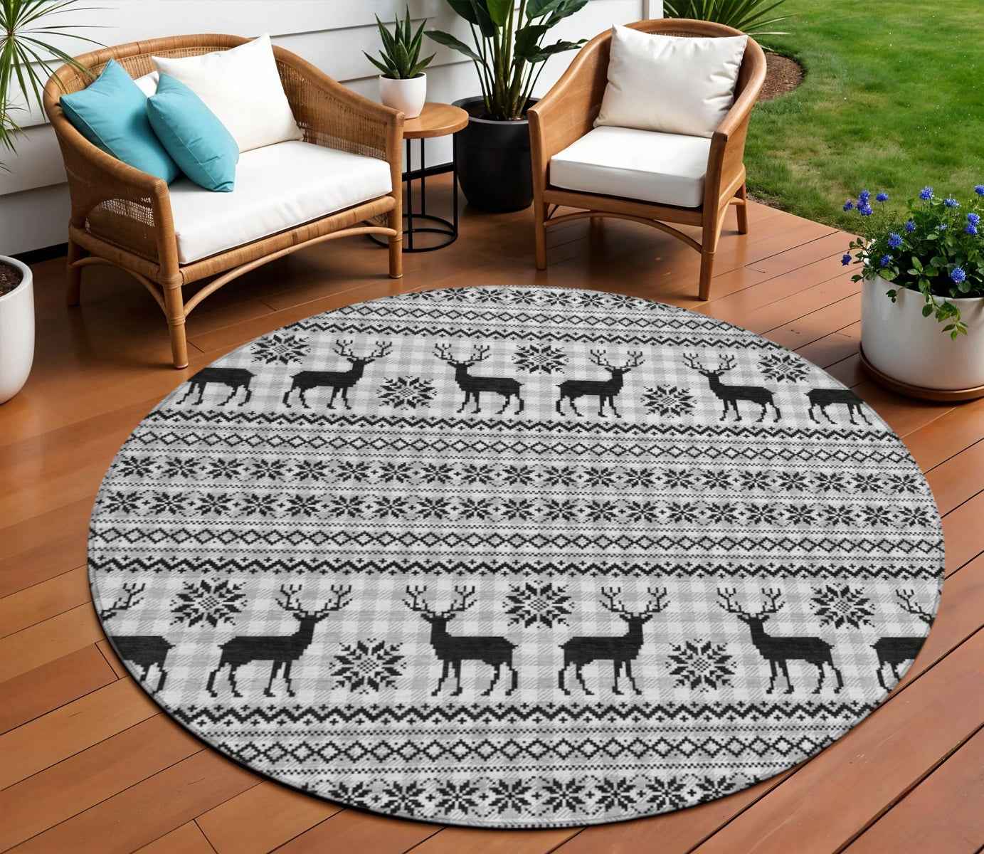 8' Silver Black And Ivory Round Animal Print Washable Indoor Outdoor Area Rug