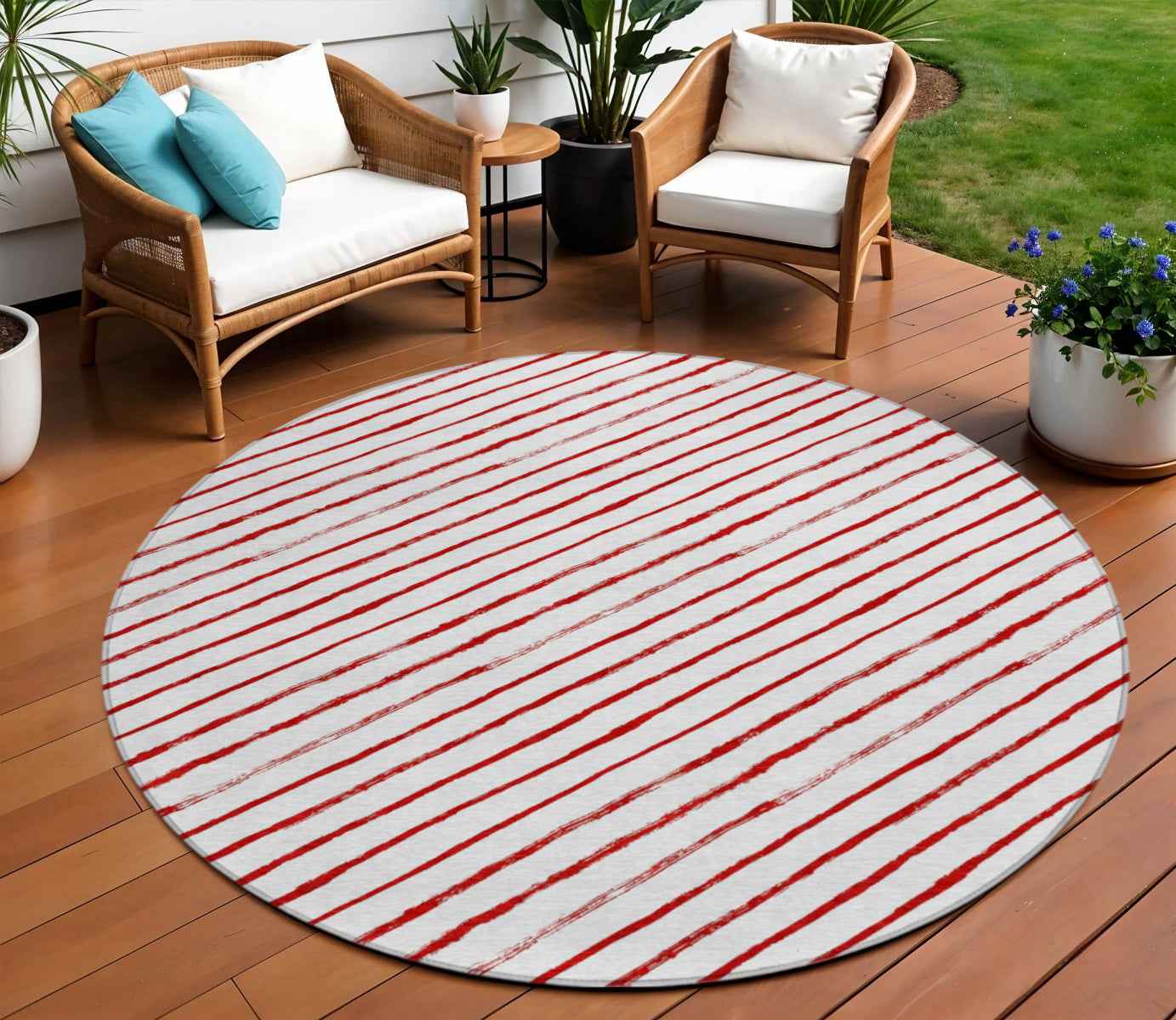 8' Red And White Round Striped Washable Indoor Outdoor Area Rug