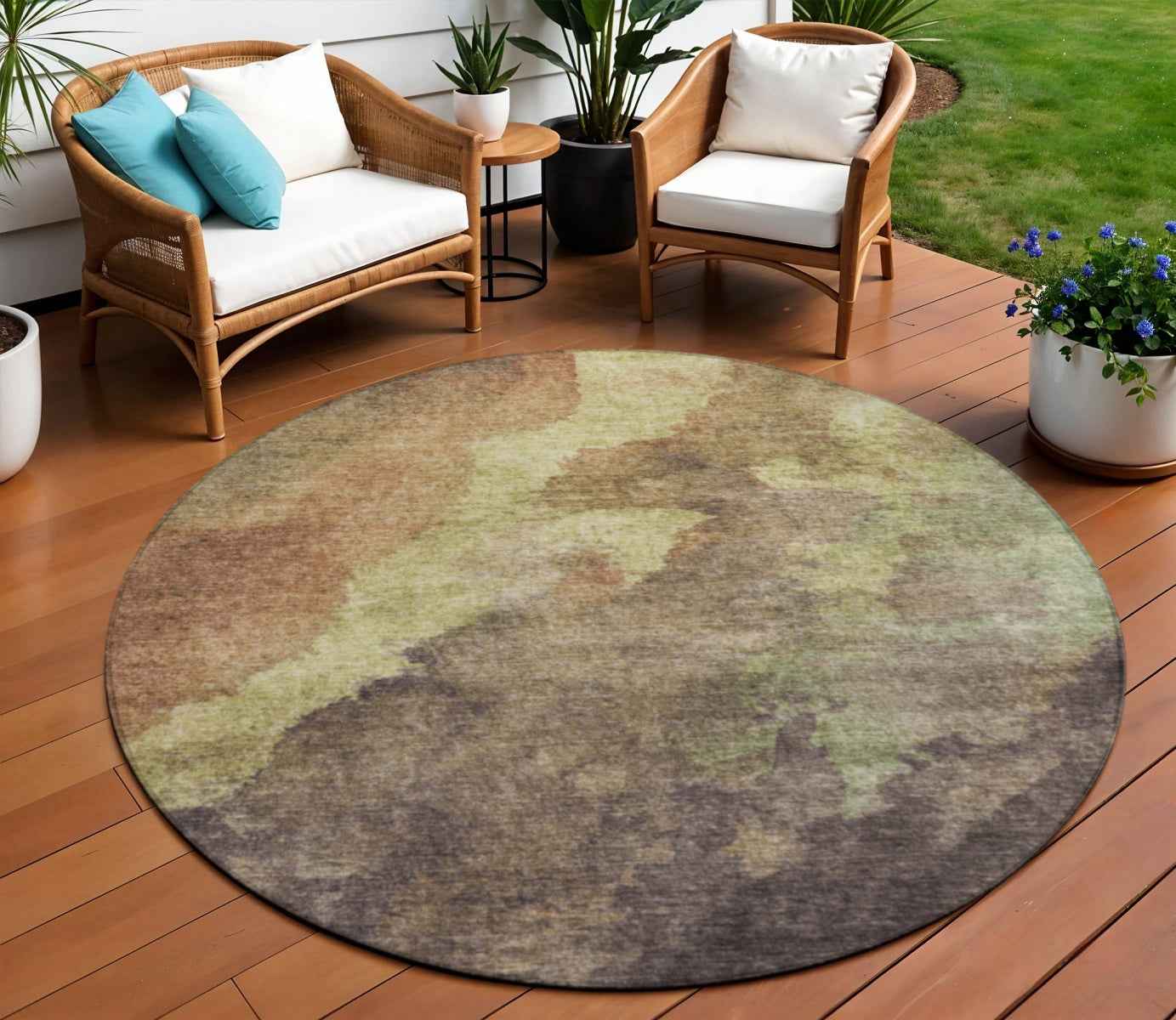 8' Brown And Fern Green Round Abstract Washable Indoor Outdoor Area Rug