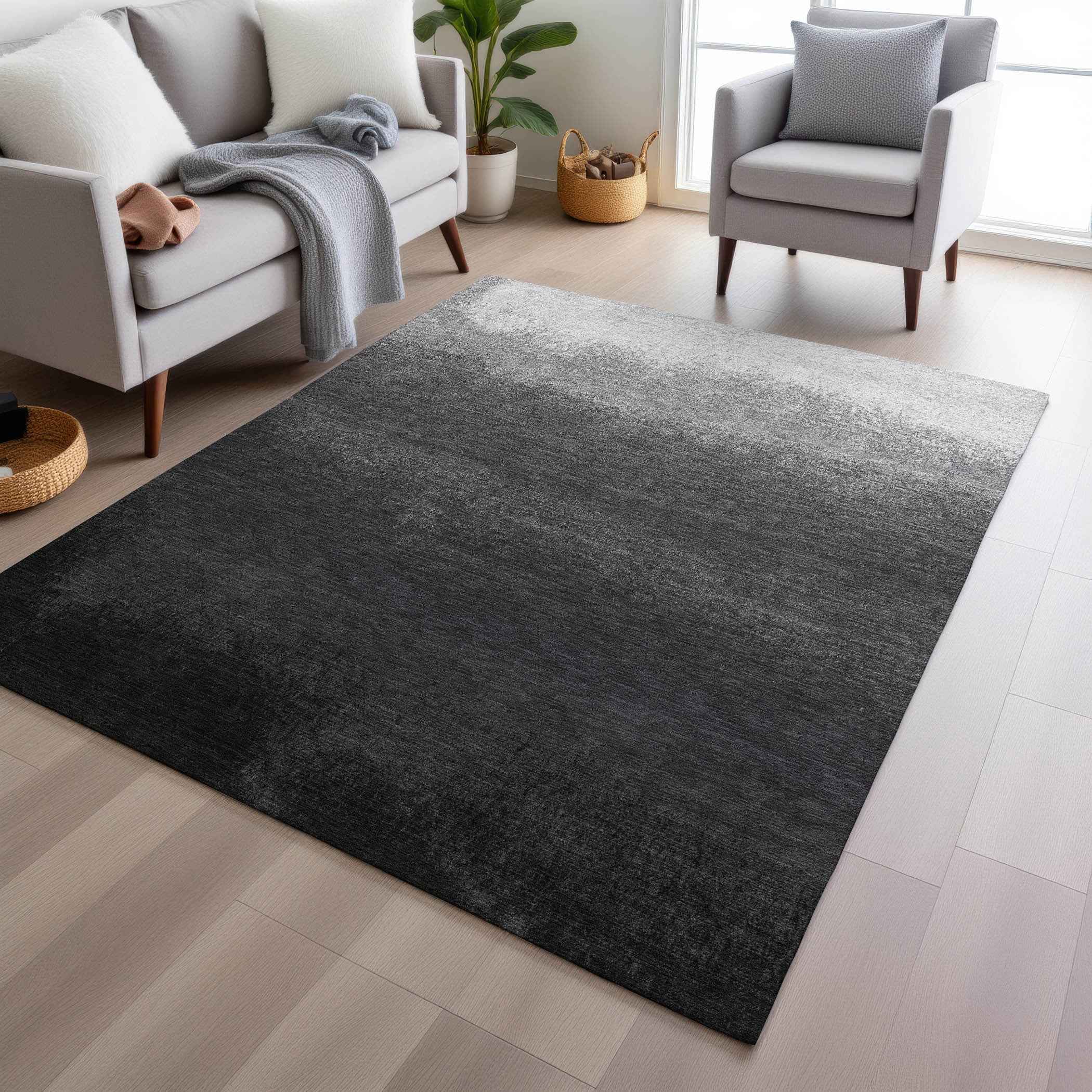 5' X 8' Gray And Silver Ombre Washable Indoor Outdoor Area Rug