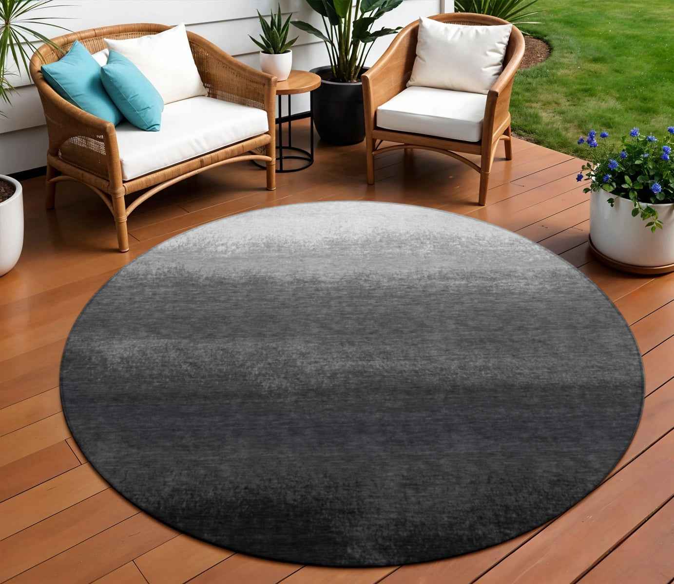 8' Gray And Silver Round Ombre Washable Indoor Outdoor Area Rug
