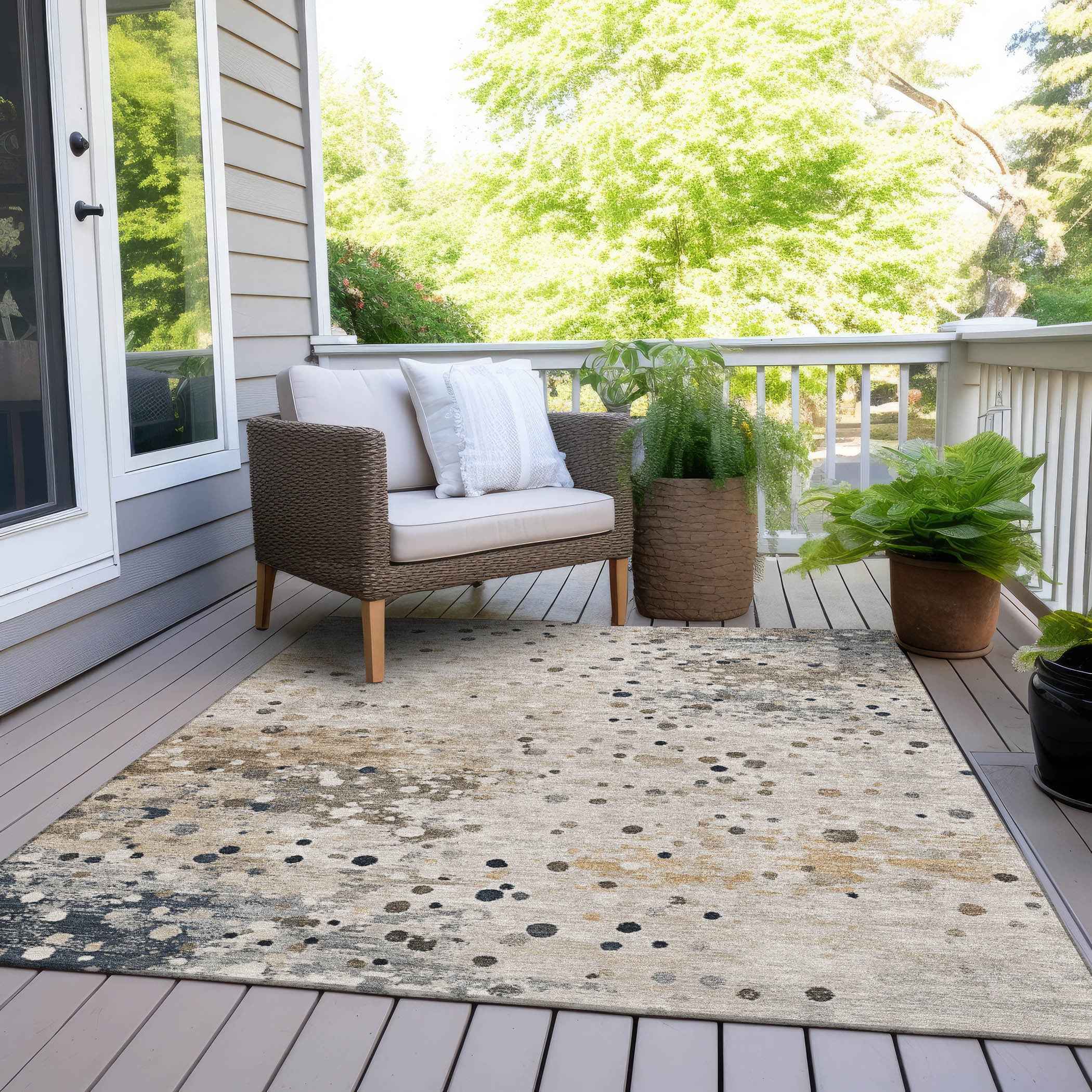 8' X 10' Ivory And Taupe Abstract Washable Indoor Outdoor Area Rug