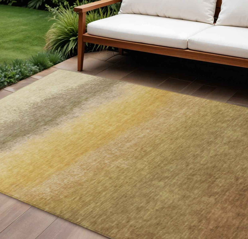 8' X 10' Gold And Wheat Ombre Washable Indoor Outdoor Area Rug
