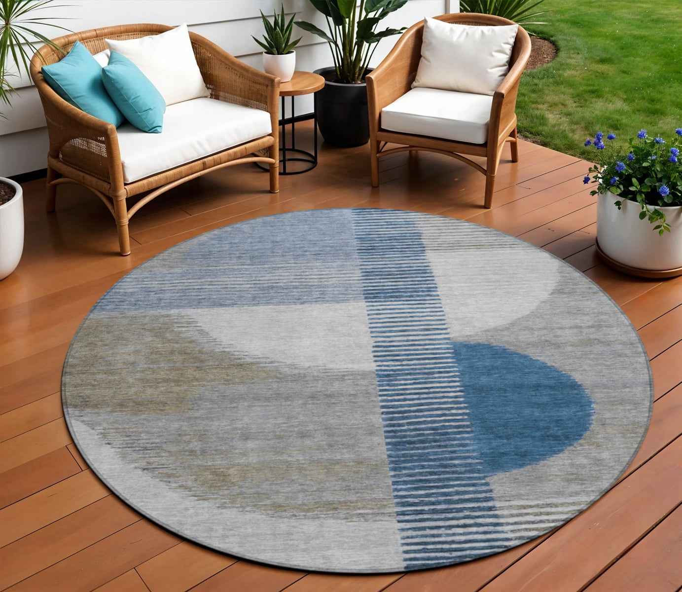 8' Denim Blue And Ivory Round Geometric Washable Indoor Outdoor Area Rug