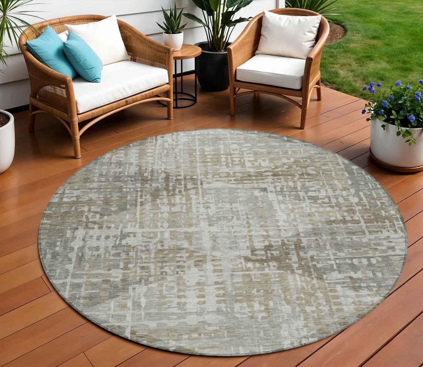 8' Pewter And Beige Round Geometric Washable Indoor Outdoor Area Rug