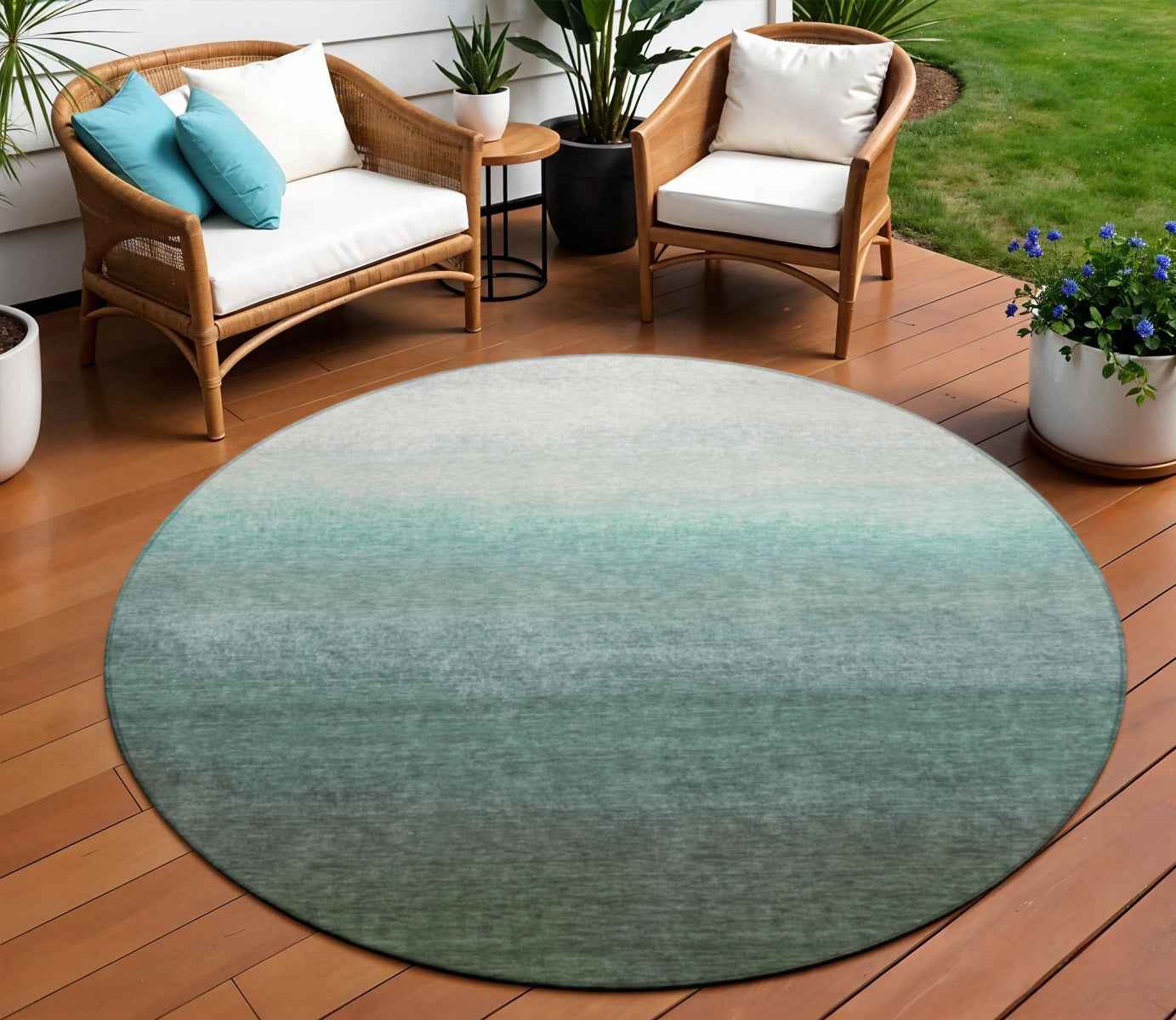 8' Pale Aqua And Gray Round Ombre Washable Indoor Outdoor Area Rug