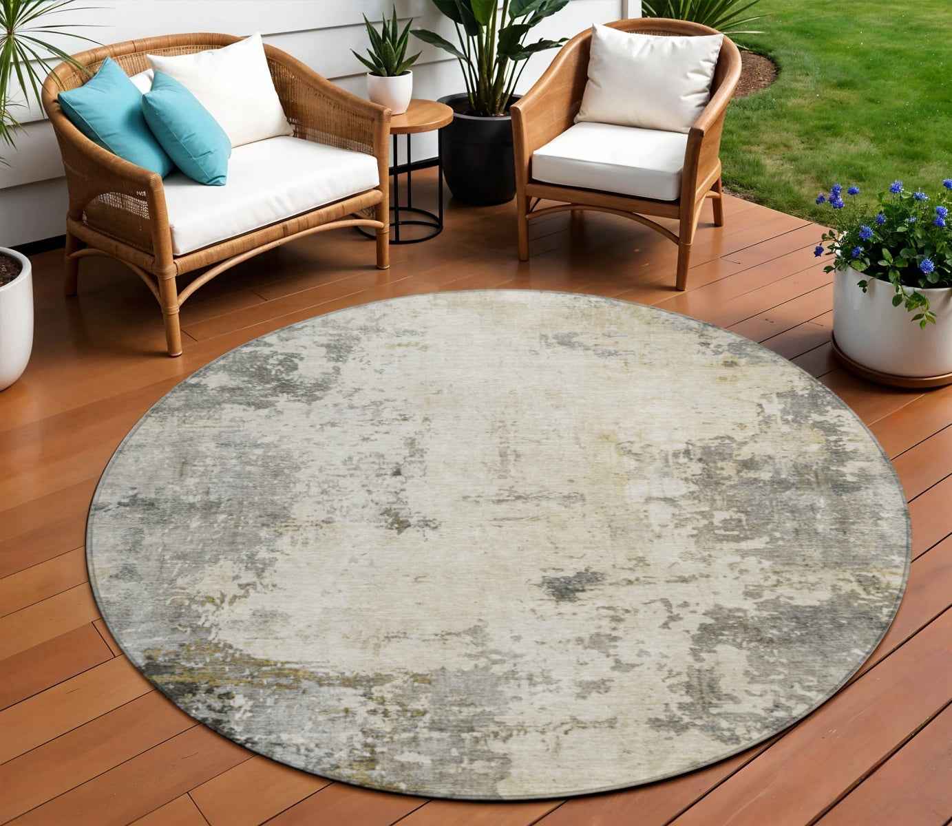 8' Pewter And Ivory Round Abstract Washable Indoor Outdoor Area Rug