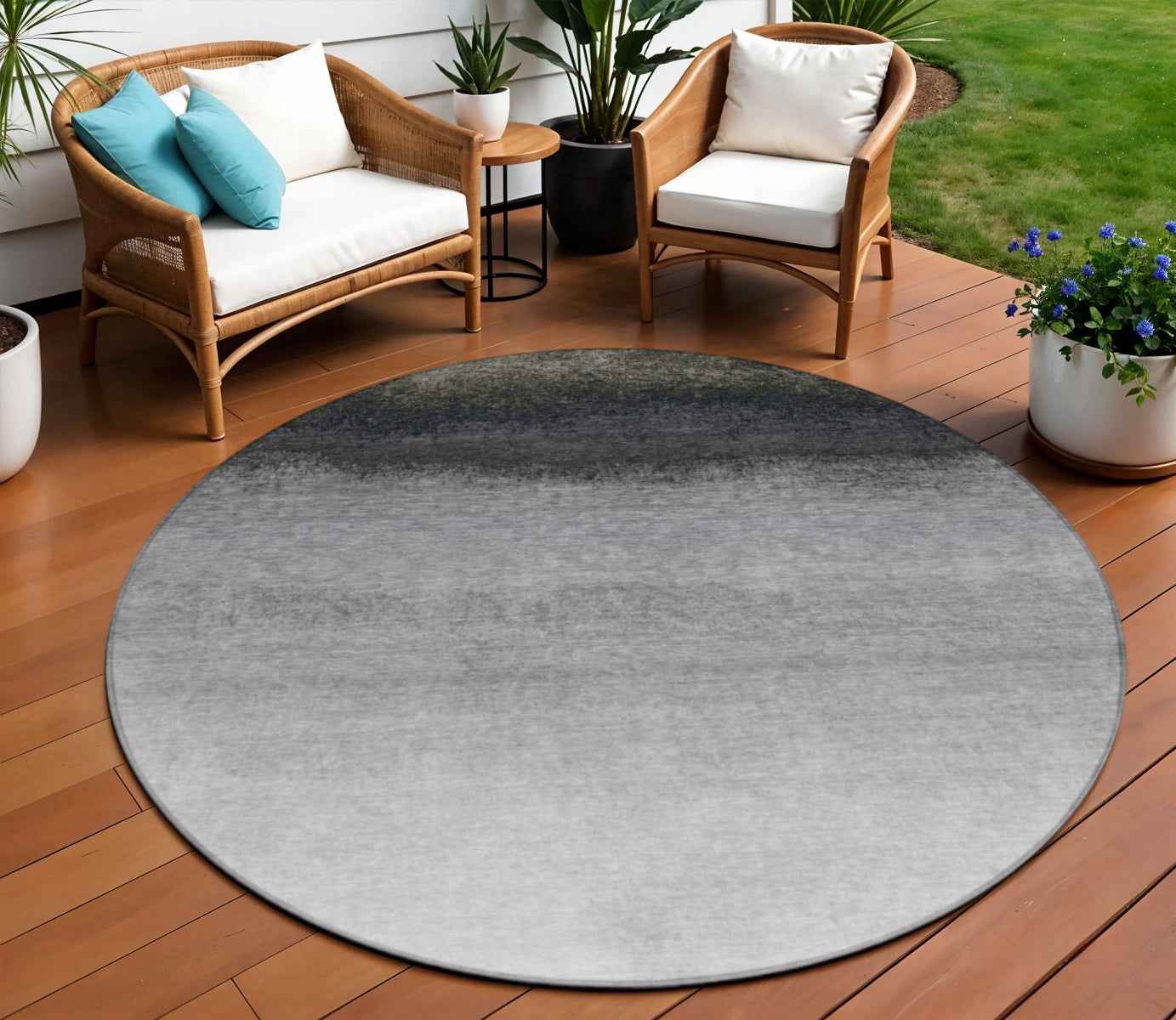 8' Silver And Black Round Ombre Washable Indoor Outdoor Area Rug