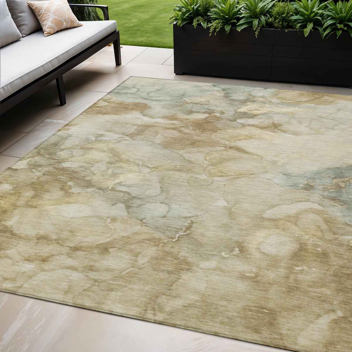 5' X 8' Beige And Ivory Abstract Washable Indoor Outdoor Area Rug