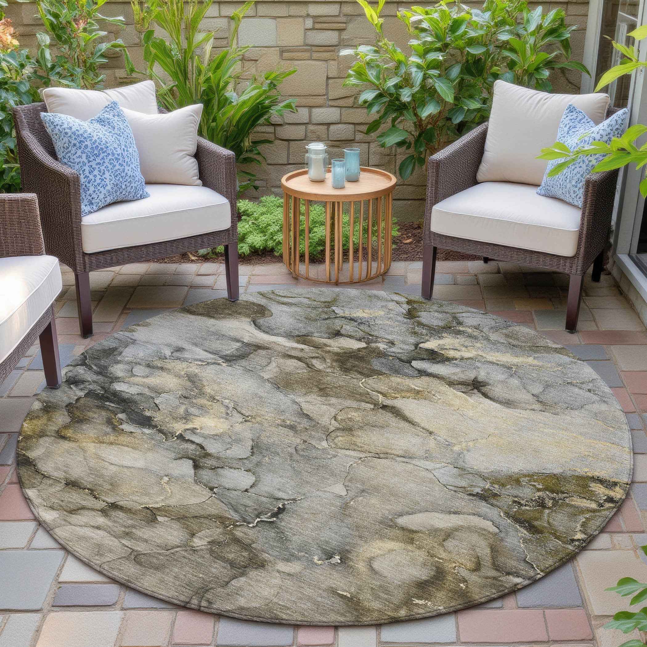 8' Pewter And Gold Round Abstract Washable Indoor Outdoor Area Rug
