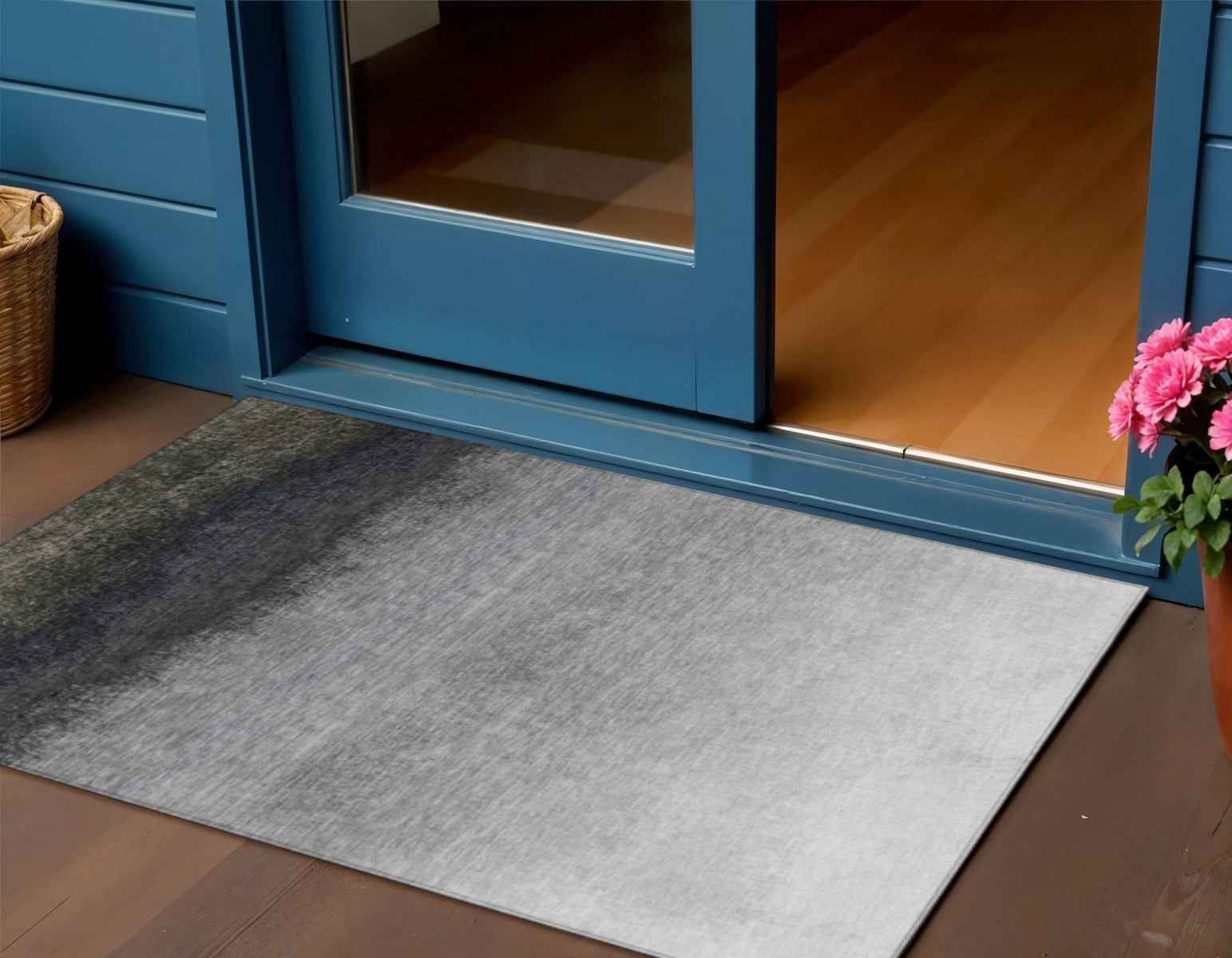 3' X 5' Silver And Black Ombre Washable Indoor Outdoor Area Rug