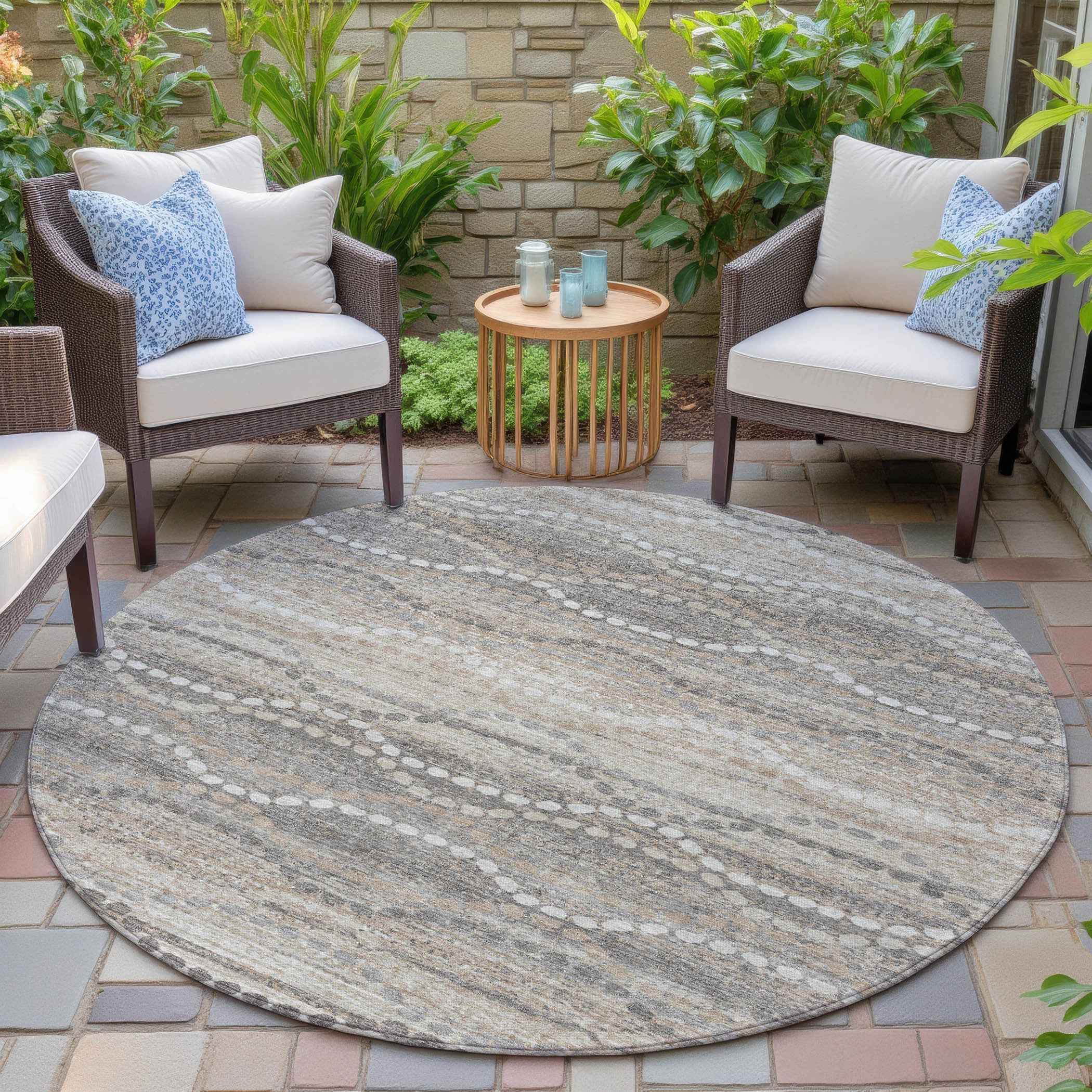 8' Beige And Gray Round Ogee Washable Indoor Outdoor Area Rug