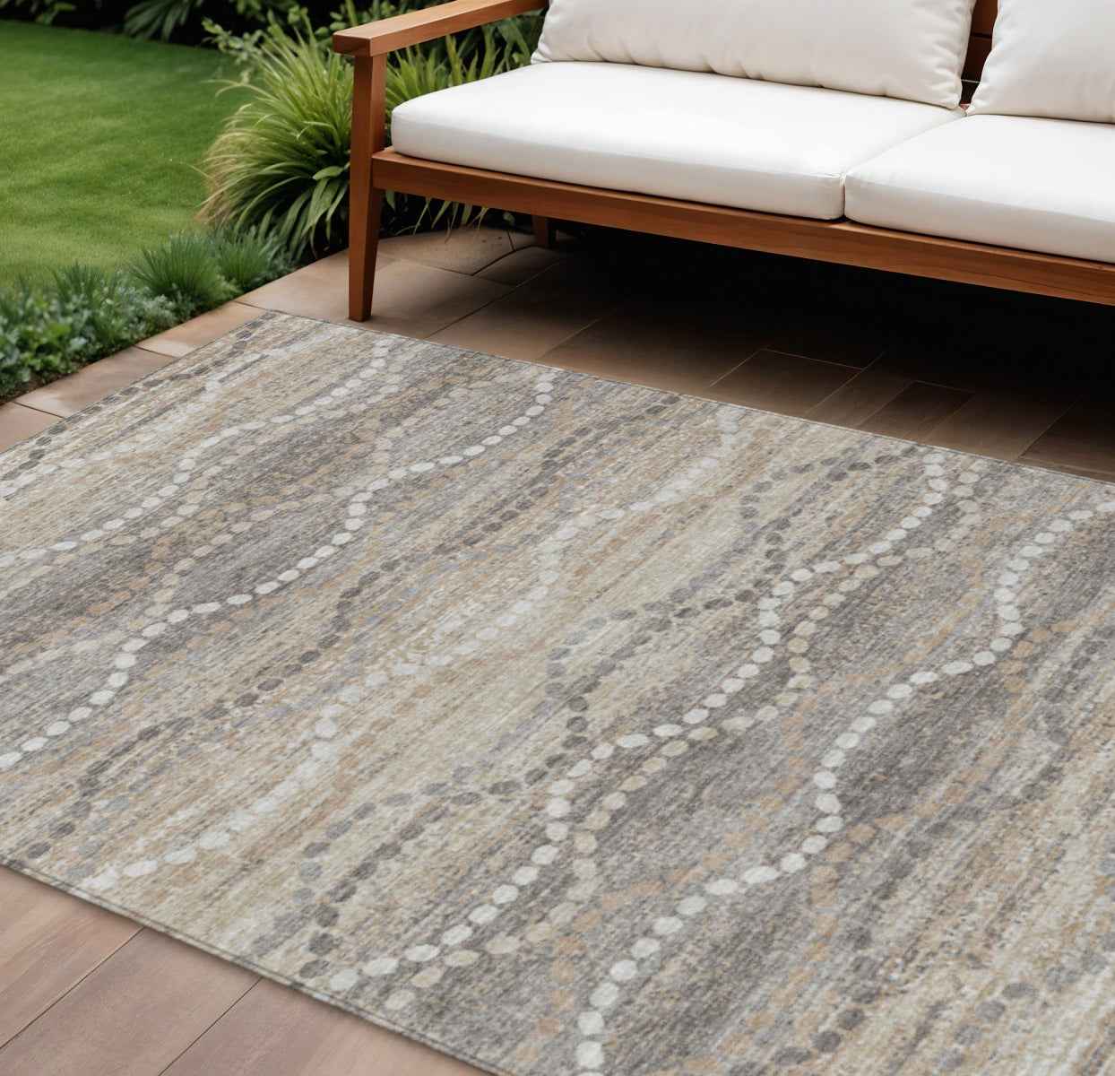8' X 10' Beige And Gray Ogee Washable Indoor Outdoor Area Rug