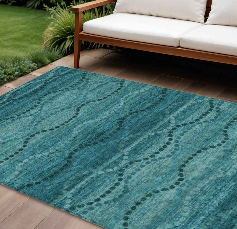 8' X 10' Turquoise And Aqua Ogee Washable Indoor Outdoor Area Rug