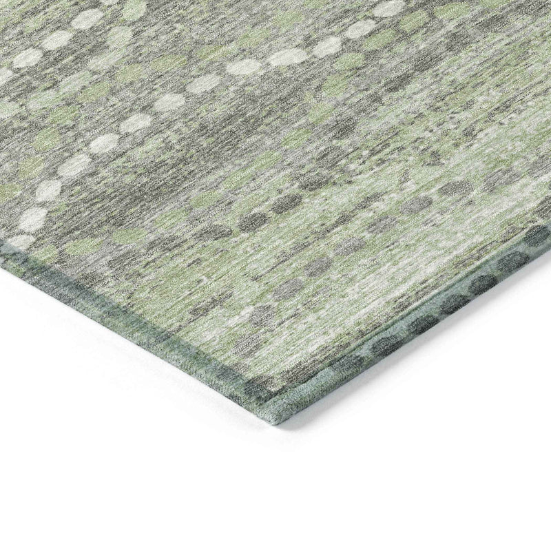 5' X 8' Green And Ivory Ogee Washable Indoor Outdoor Area Rug