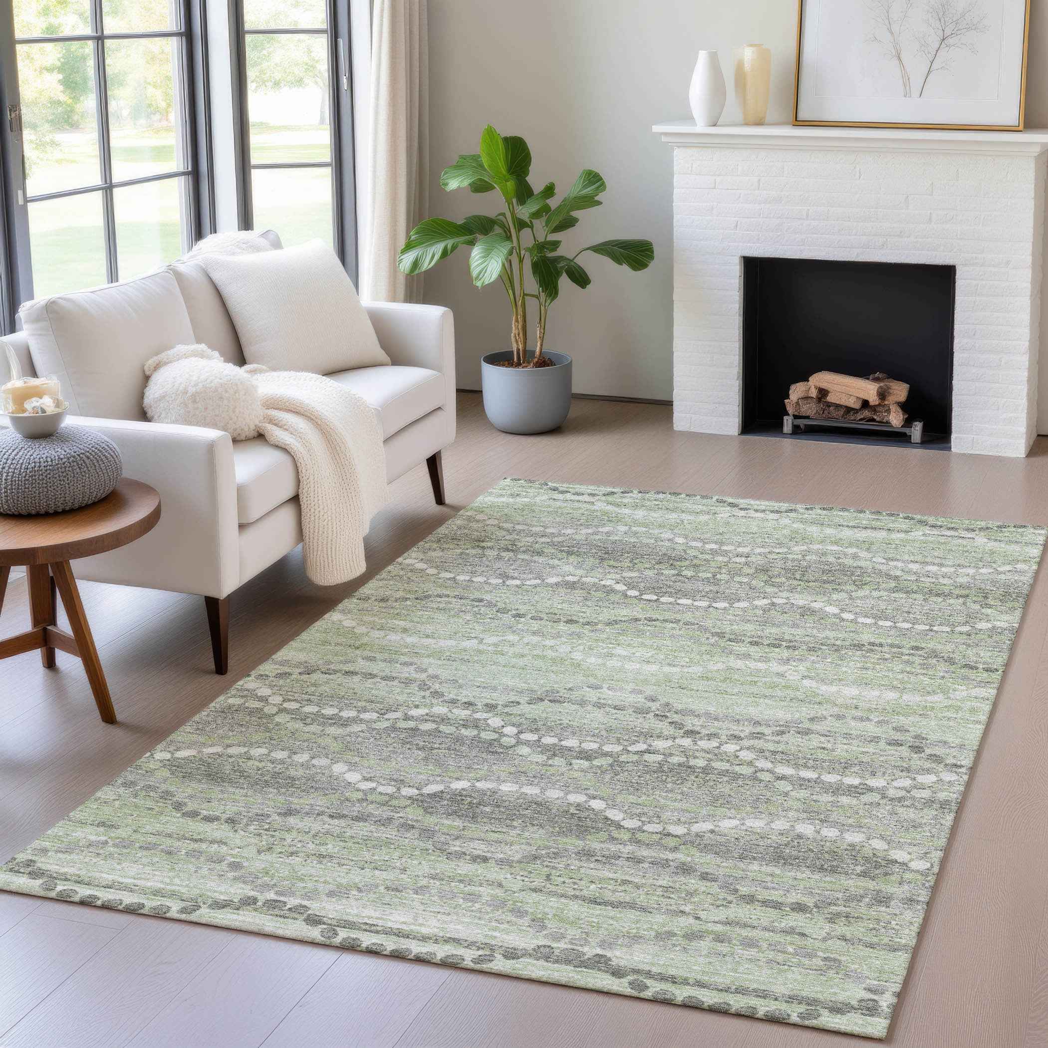 5' X 8' Green And Ivory Ogee Washable Indoor Outdoor Area Rug