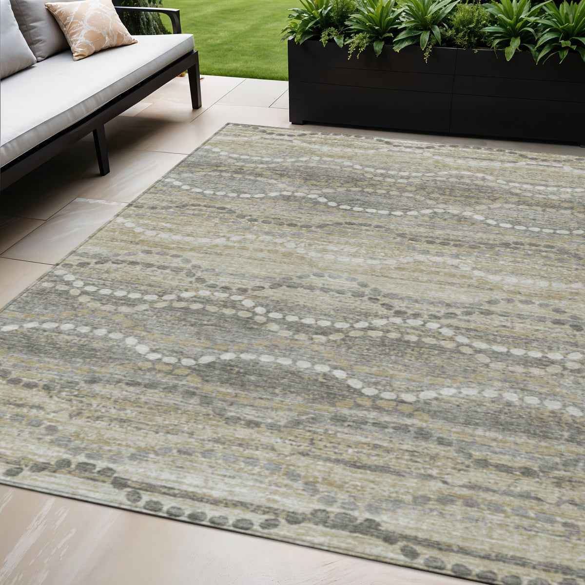 5' X 8' Pewter And Ivory Ogee Washable Indoor Outdoor Area Rug
