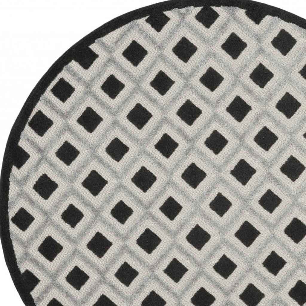 4' Black And White Round Indoor Outdoor Area Rug