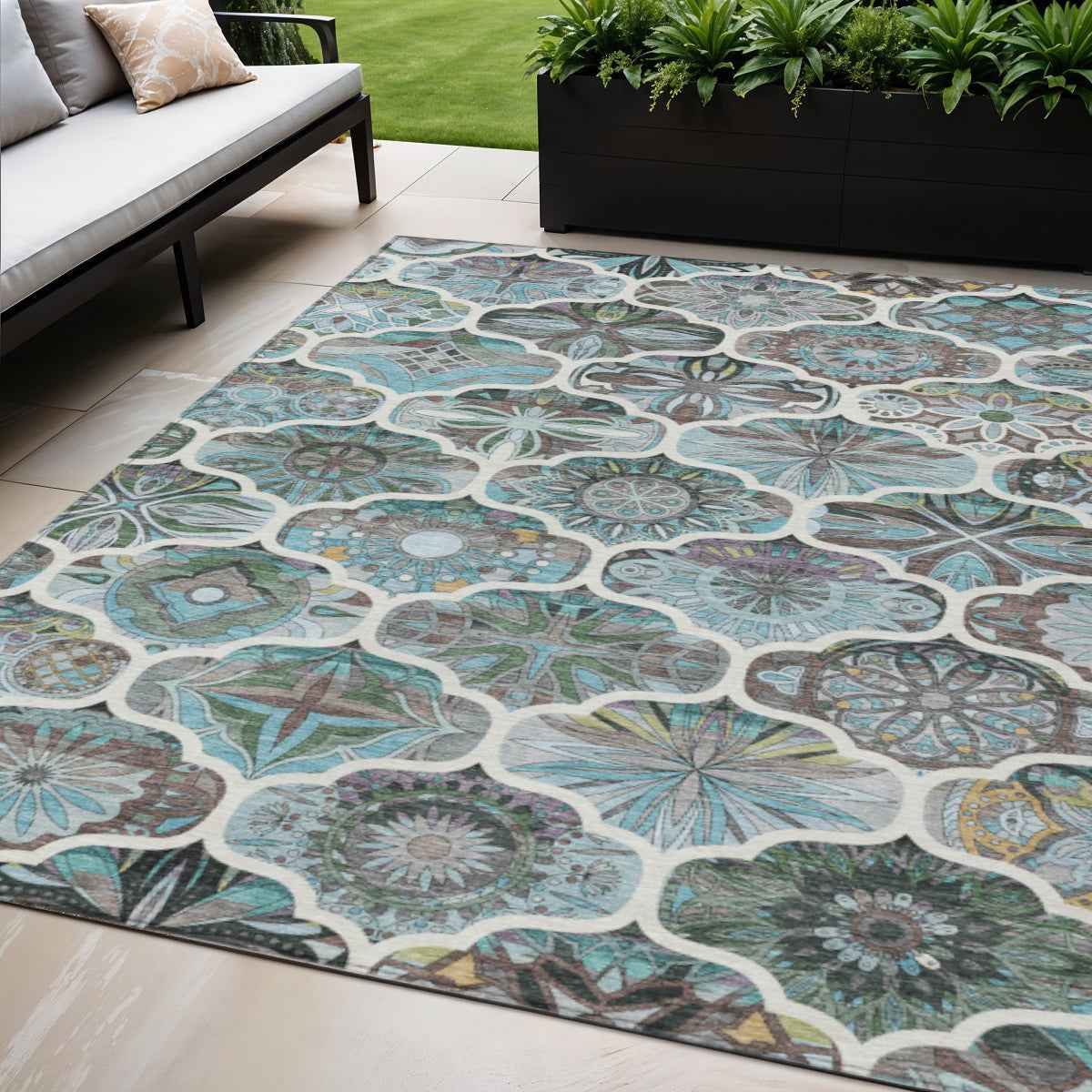 5' X 8' Teal Blue And Ivory Quatrefoil Washable Indoor Outdoor Area Rug