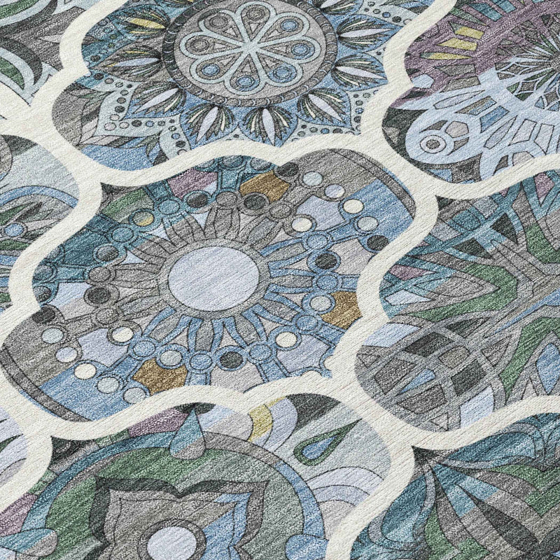 8' X 10' Blue And Ivory Quatrefoil Washable Indoor Outdoor Area Rug