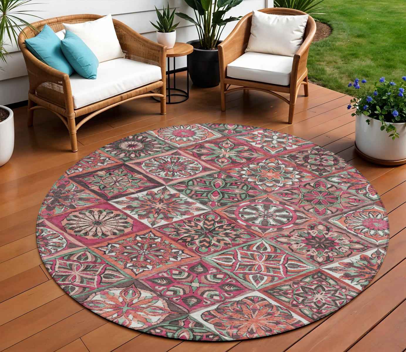 8' Blush And Green Round Patchwork Washable Indoor Outdoor Area Rug