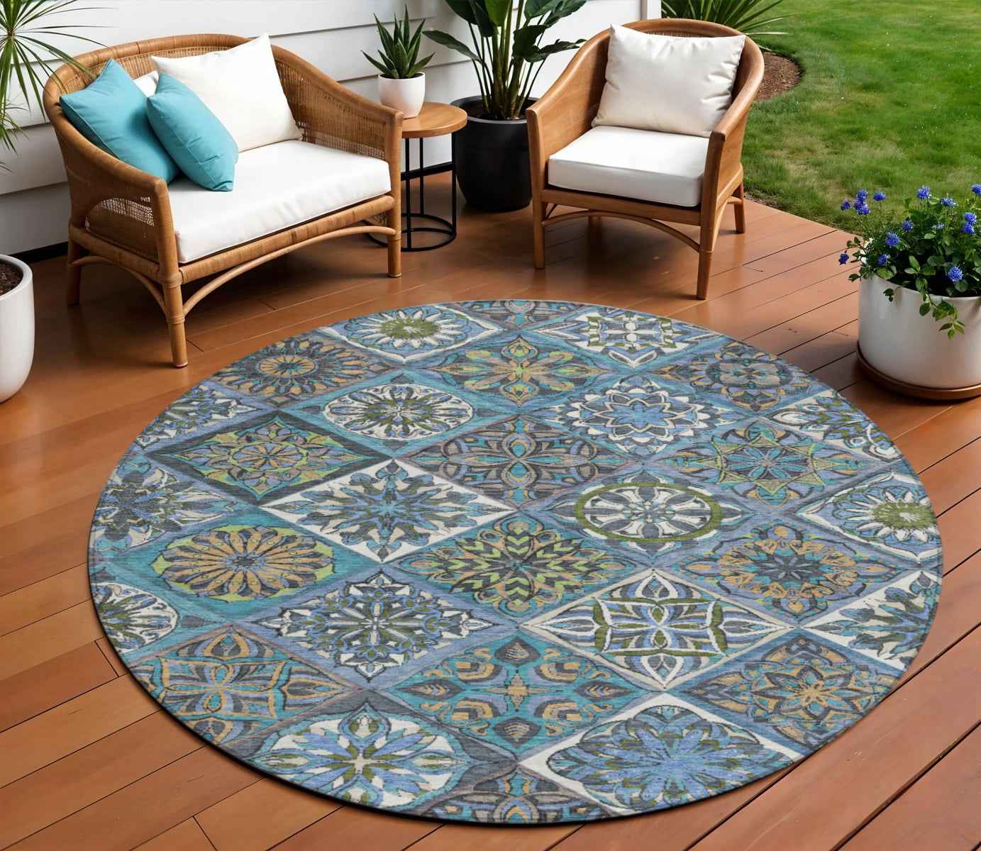 8' Denim Blue And Green Round Patchwork Washable Indoor Outdoor Area Rug