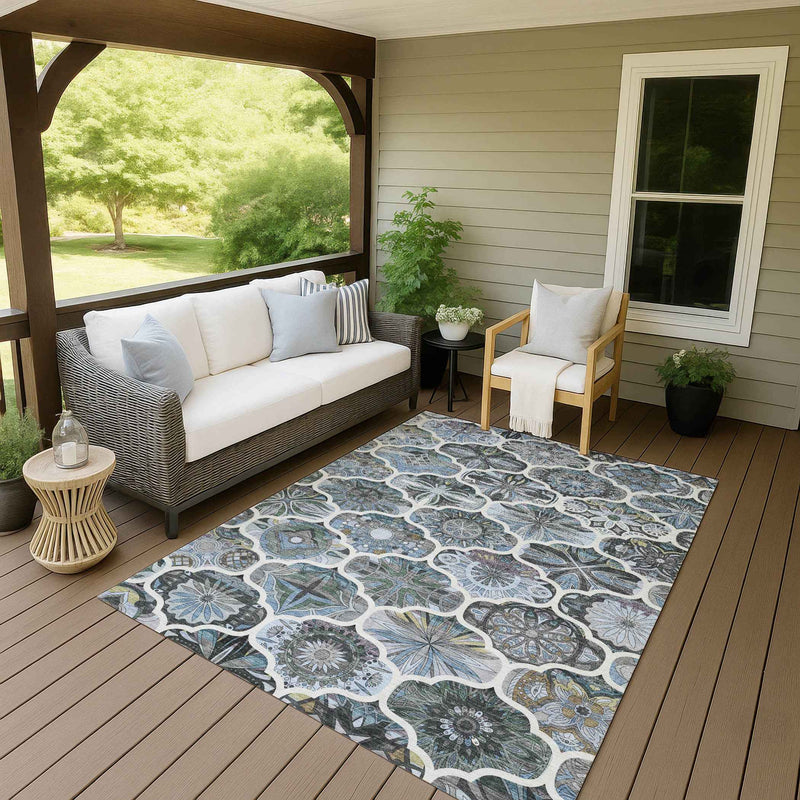 5' X 8' Blue And Ivory Quatrefoil Washable Indoor Outdoor Area Rug