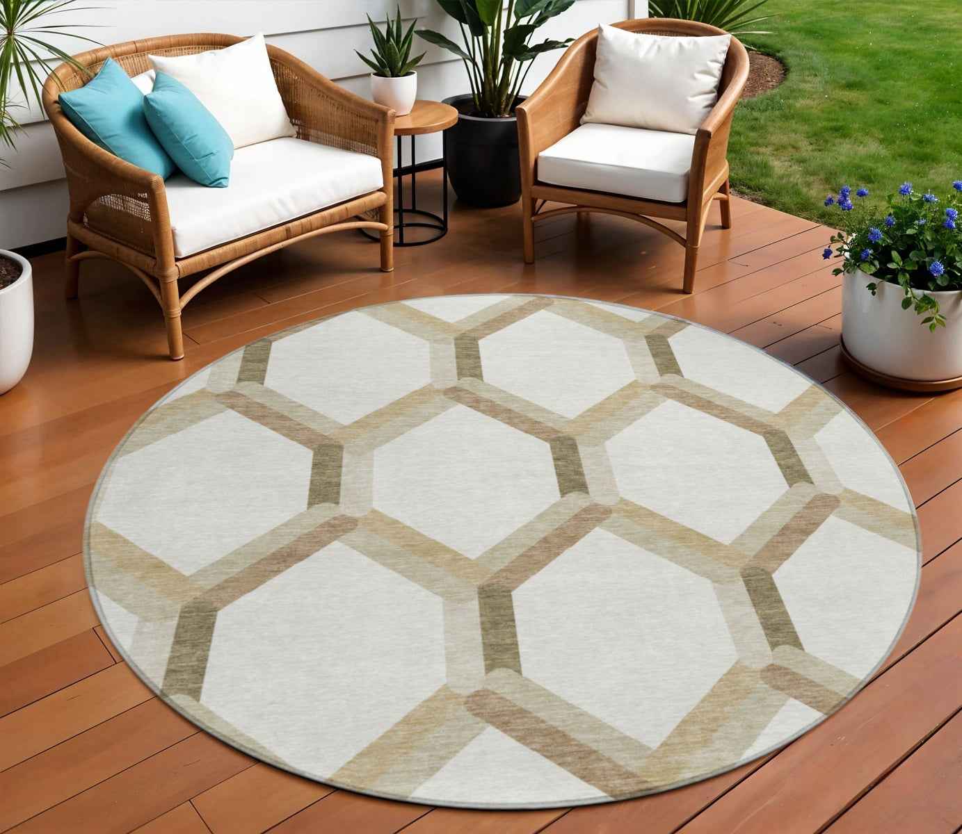 8' Ivory And Brown Round Geometric Washable Indoor Outdoor Area Rug
