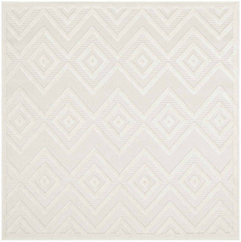 5' Ivory And White Geometric Indoor Outdoor Area Rug