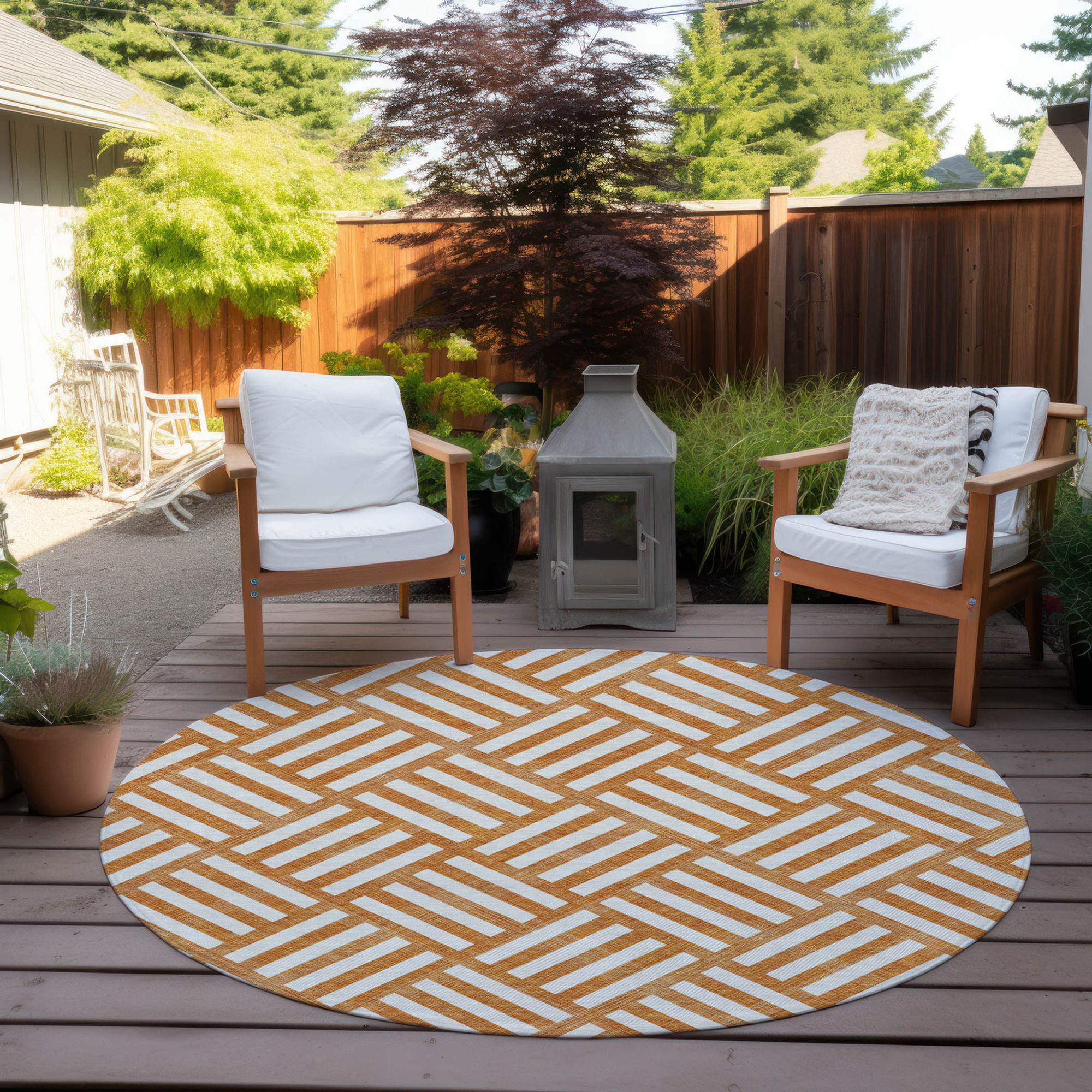 8' Orange And Ivory Round Geometric Washable Indoor Outdoor Area Rug Sports & Outdoor