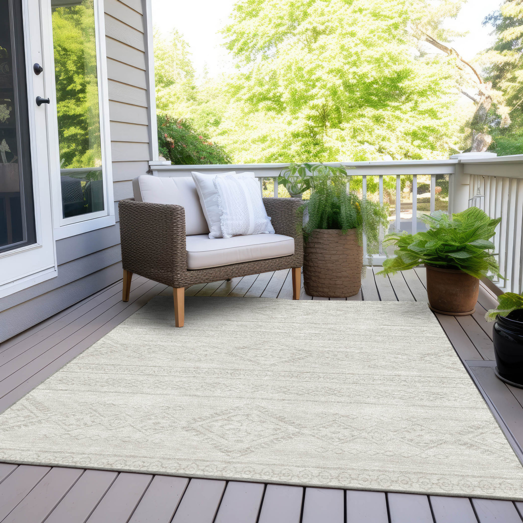 10' X 14' Ivory And Silver Southwestern Washable Indoor Outdoor Area Rug - 1 - Sports & Outdoor