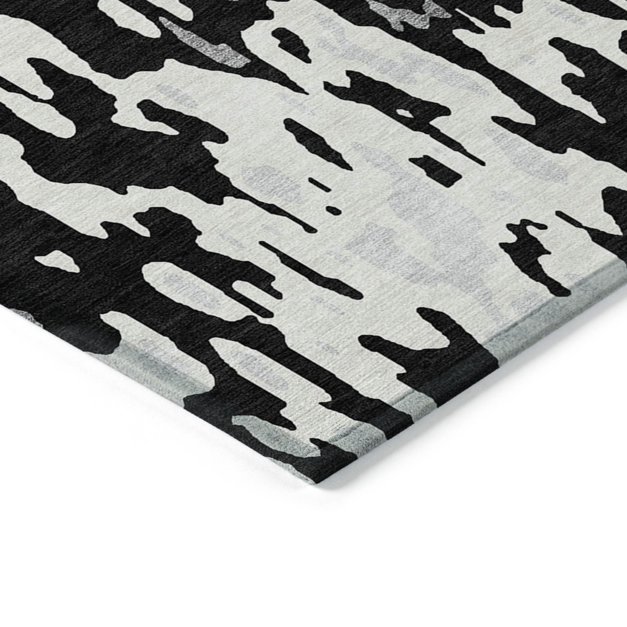 10' X 14' Black And Ivory Abstract Washable Indoor Outdoor Area Rug - 1 - Sports & Outdoor