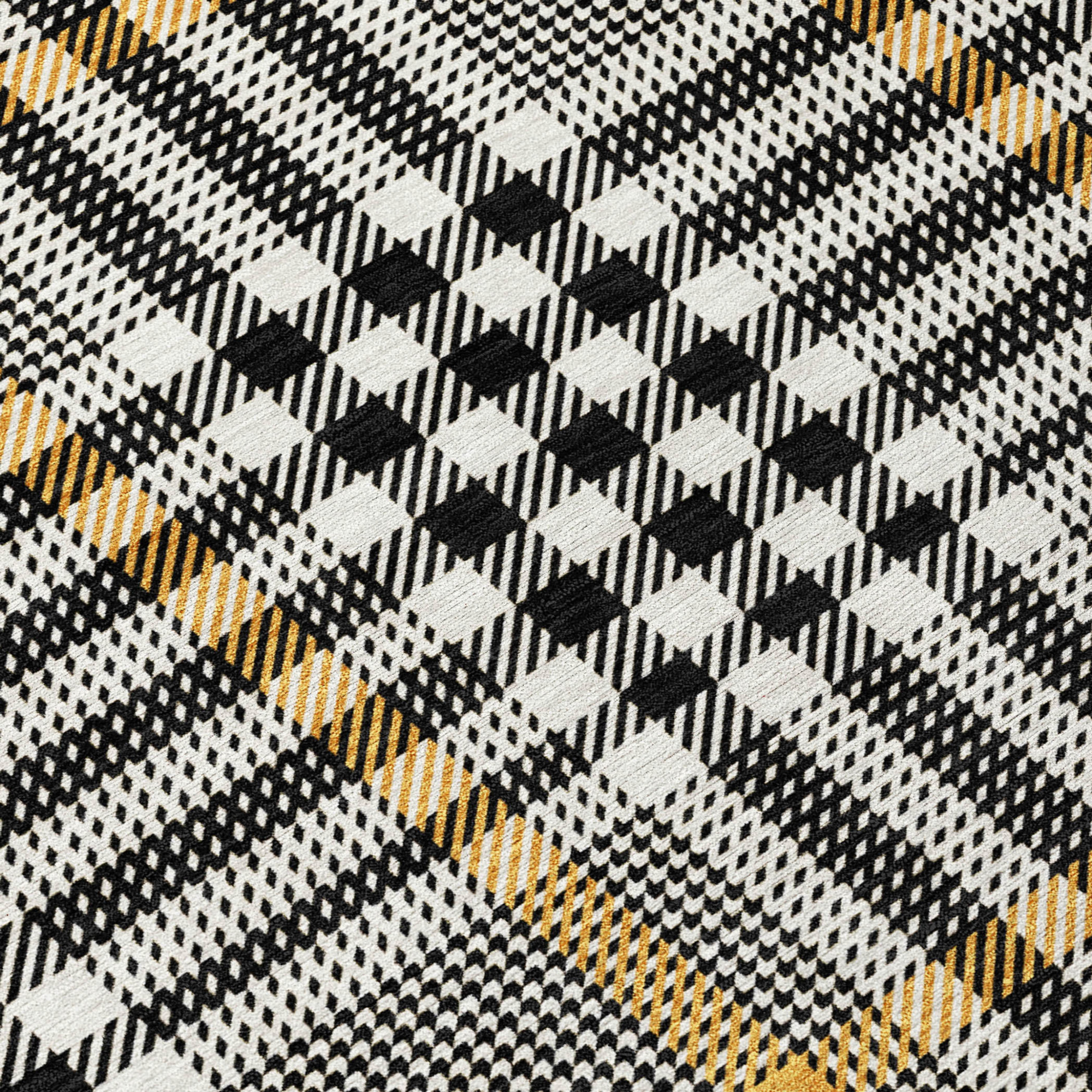 8' X 10' Black Gold And Ivory Plaid Washable Indoor Outdoor Area Rug Sports & Outdoor