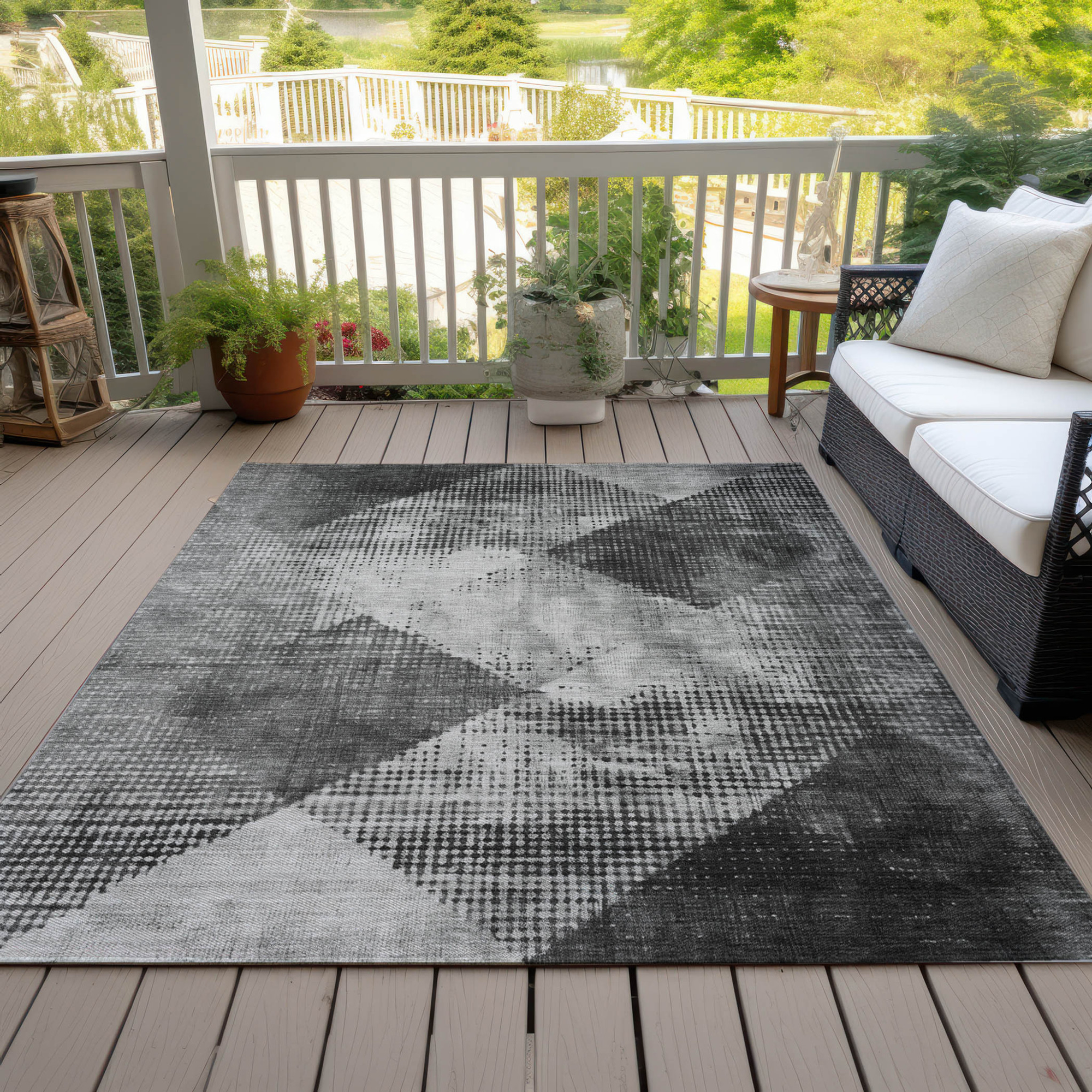 8' X 10' Gray And Black Geometric Washable Indoor Outdoor Area Rug Sports & Outdoor