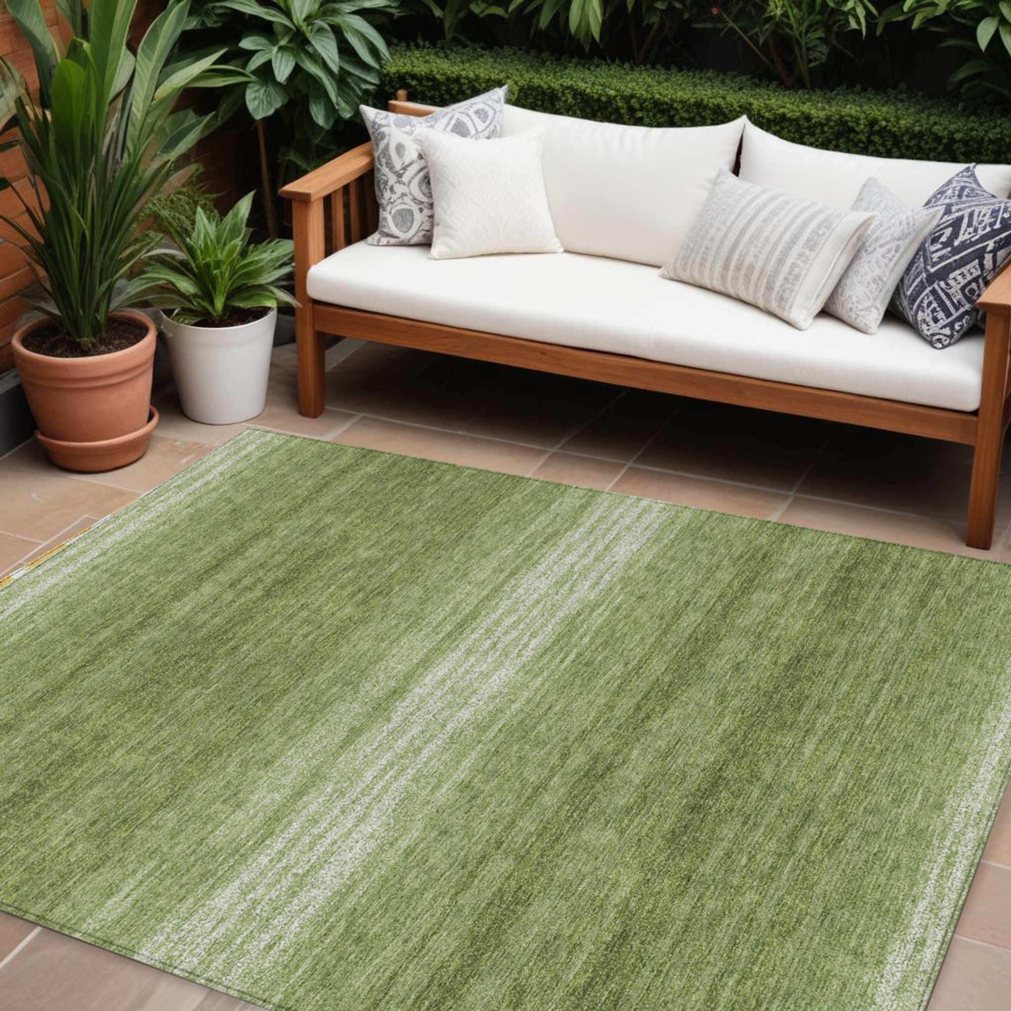 8' X 10' Green And Ivory Abstract Washable Indoor Outdoor Area Rug Sports & Outdoor