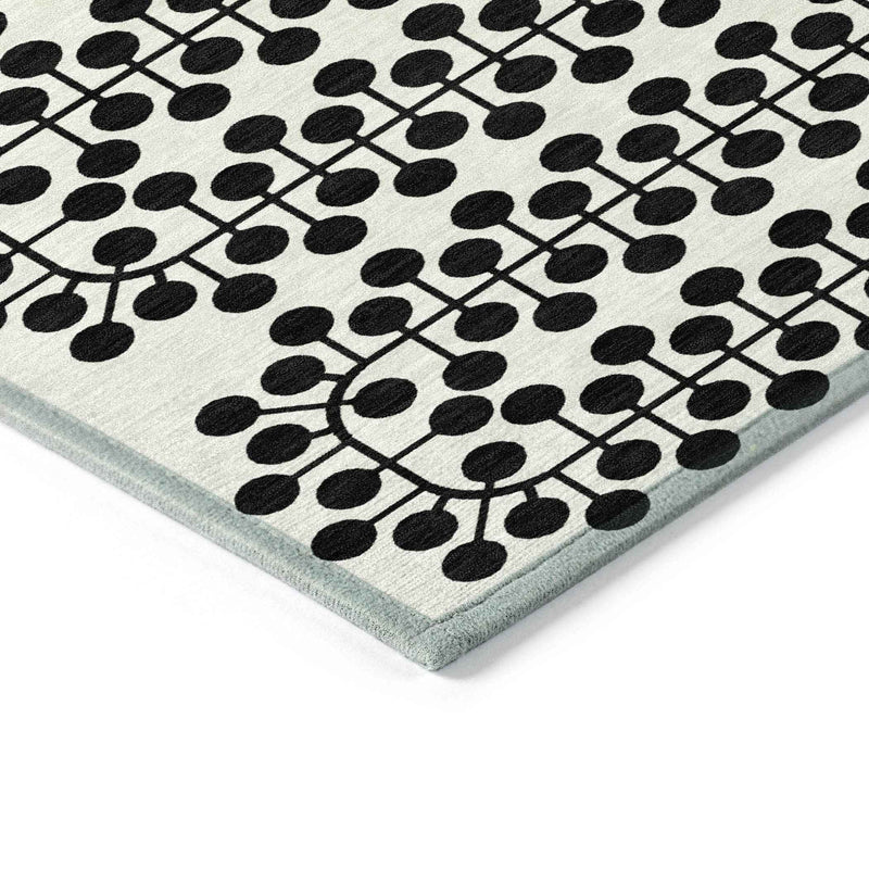 8' Ivory And Black Round Geometric Washable Indoor Outdoor Area Rug