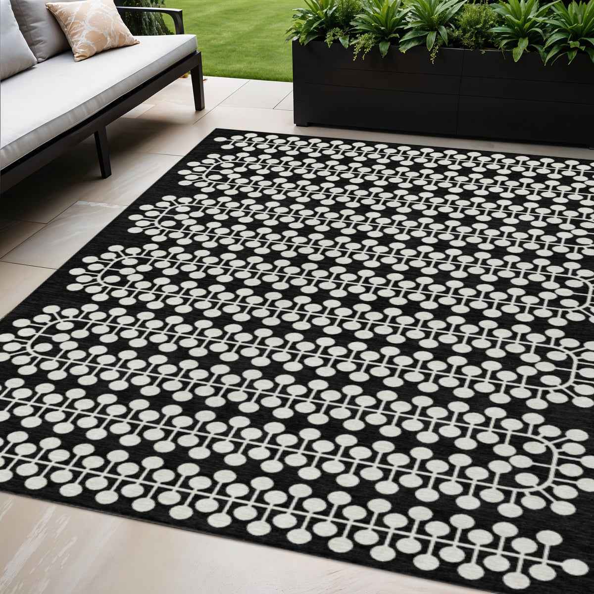 5' X 8' Black And Ivory Geometric Washable Indoor Outdoor Area Rug