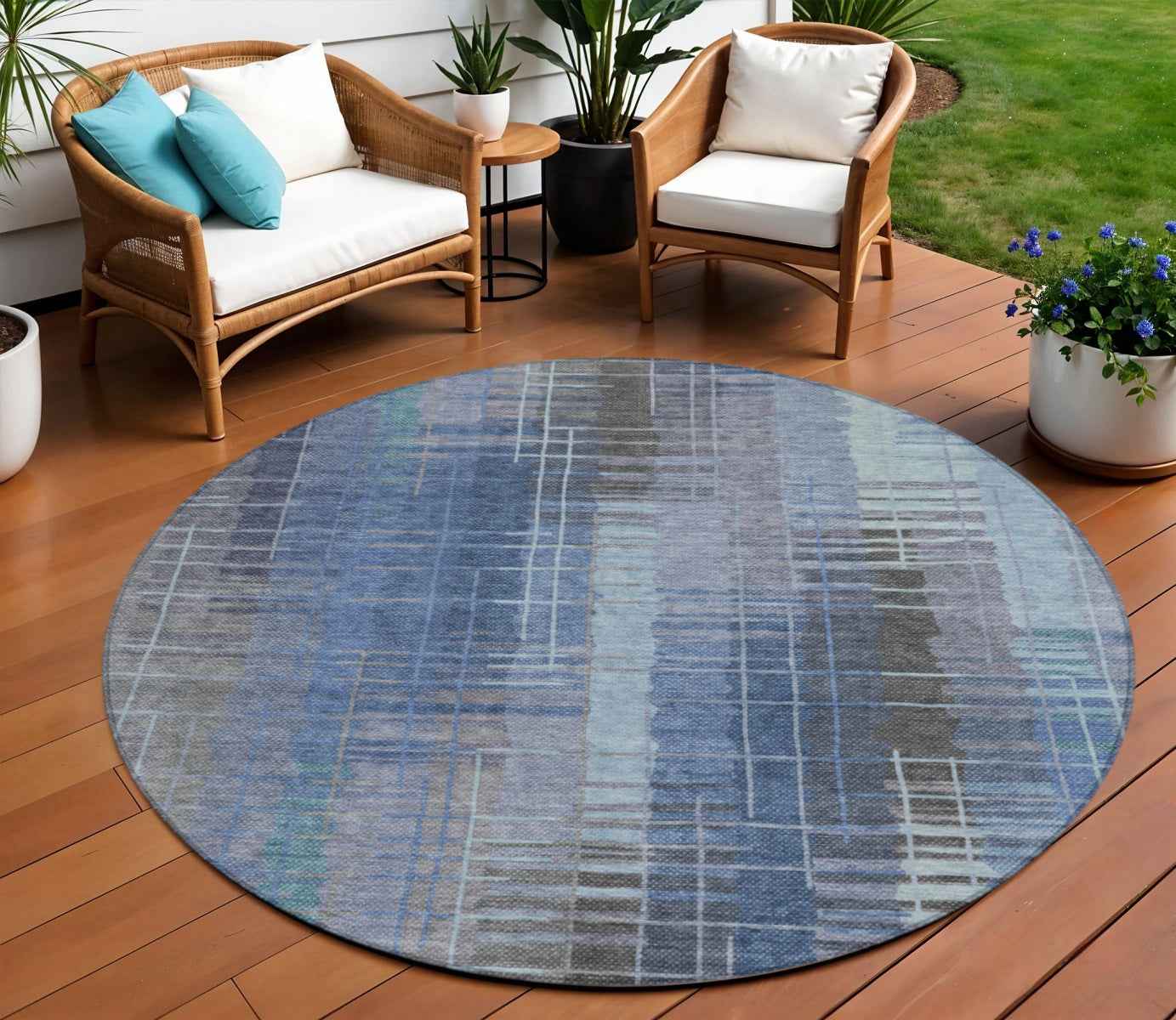 8' Denim Blue And Sky Blue Round Striped Washable Indoor Outdoor Area Rug