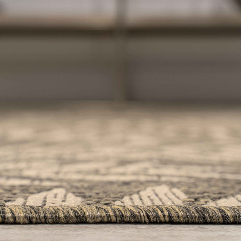 6' Brown And Beige Round Floral Indoor Outdoor Area Rug