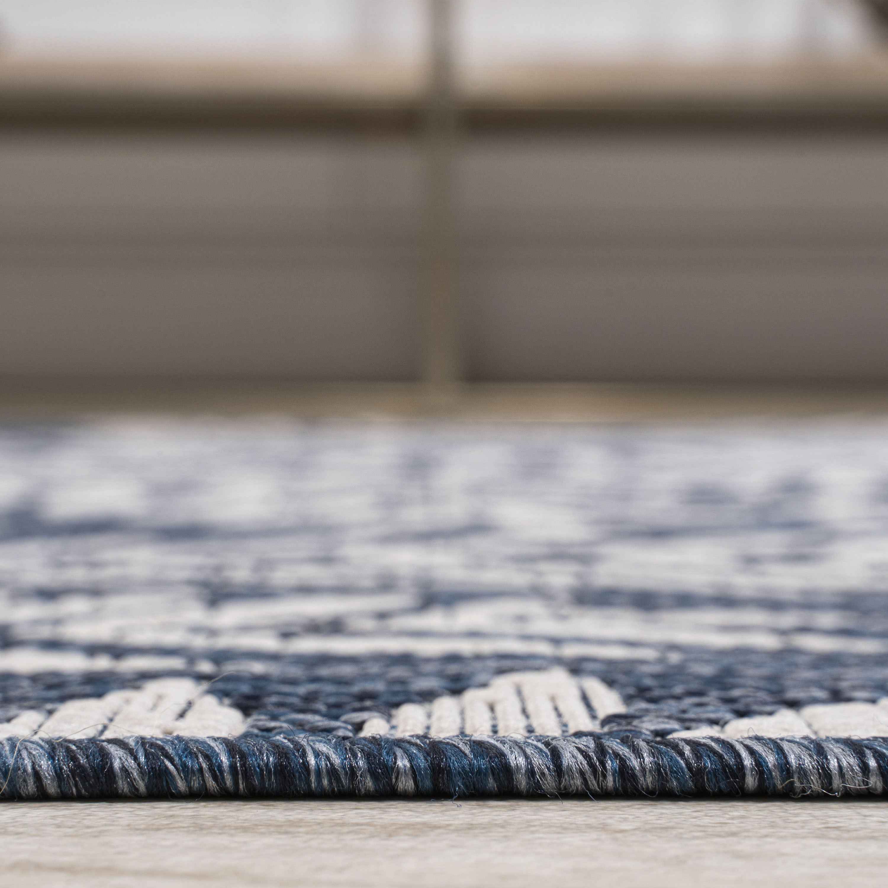 8' Navy Blue And Ivory Round Floral Indoor Outdoor Area Rug