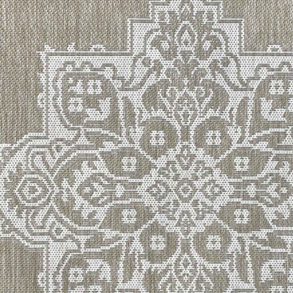 8' X 10' Beige And Cream Medallion Indoor Outdoor Area Rug