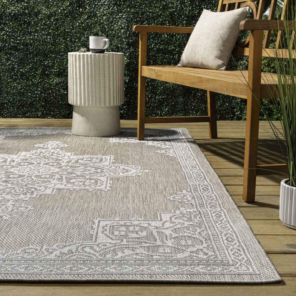 8' X 10' Beige And Cream Medallion Indoor Outdoor Area Rug