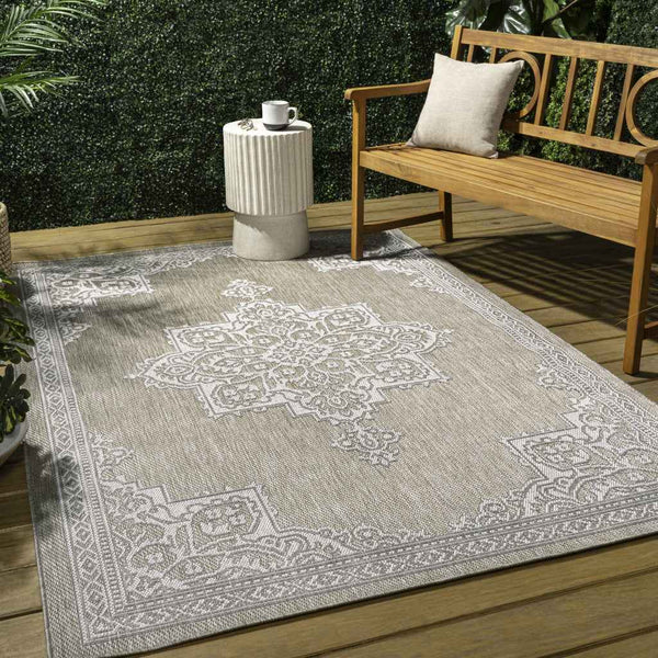 3' X 5' Beige And Cream Medallion Indoor Outdoor Area Rug