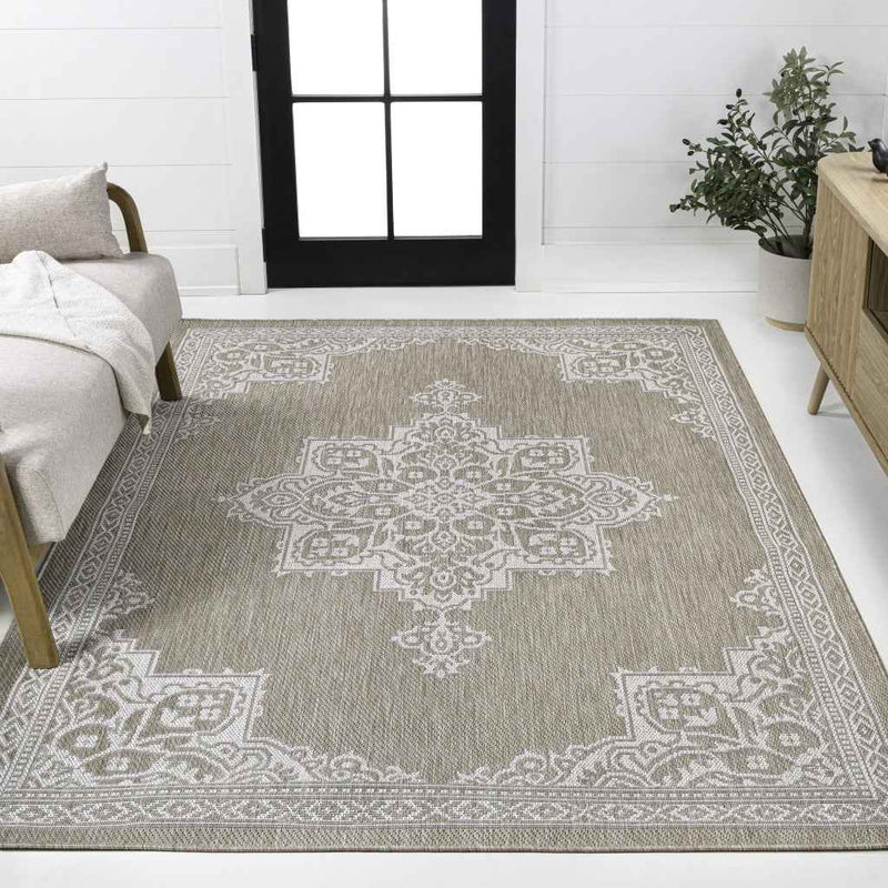 3' X 5' Beige And Cream Medallion Indoor Outdoor Area Rug