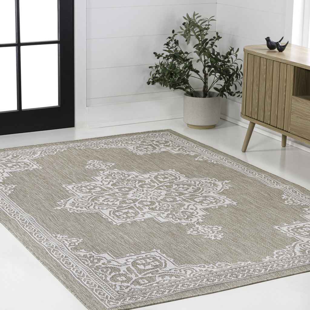 3' X 5' Beige And Cream Medallion Indoor Outdoor Area Rug