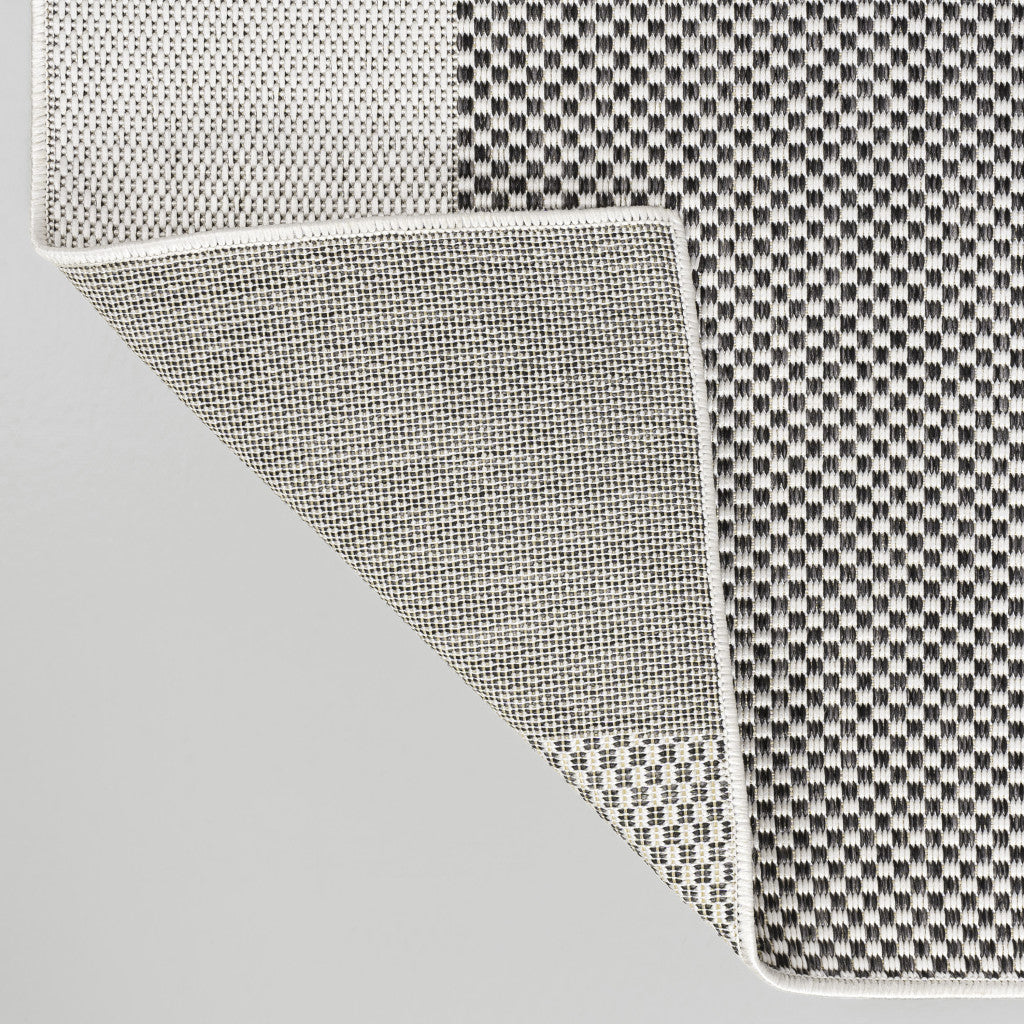 4' X 6' Cream And Black Geometric Indoor Outdoor Area Rug - Sports & Outdoor