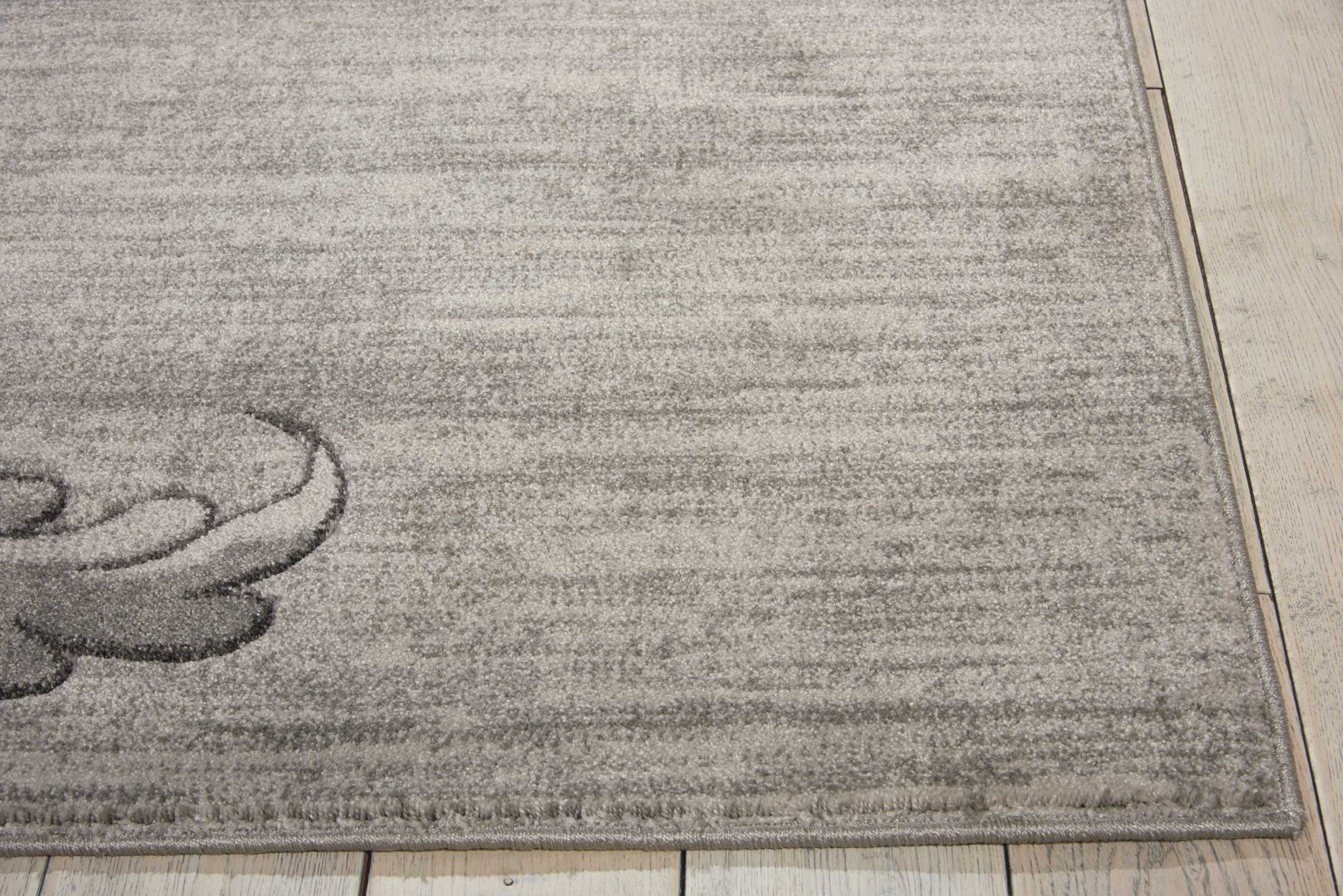 4' X 6' Graphite and Black Floral Vines Area Rug - Home & Garden