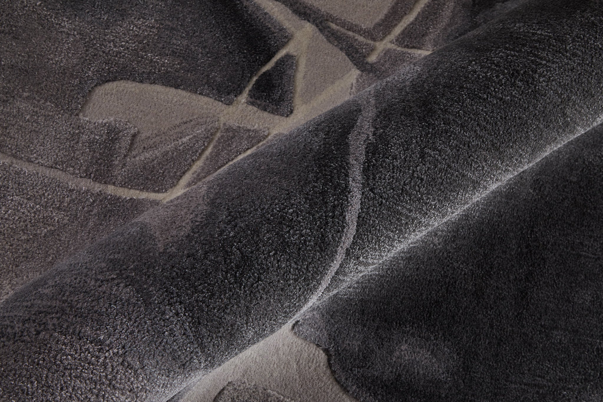 2' X 3' Gray and Ivory Abstract Hand Tufted Area Rug - Home & Garden